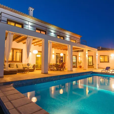 Villa Fustera By Abahana Villas